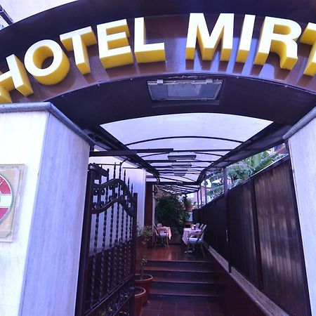Hotel Mirti روما المظهر الخارجي الصورة