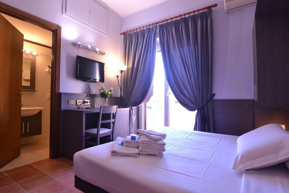 Hotel Mirti روما المظهر الخارجي الصورة