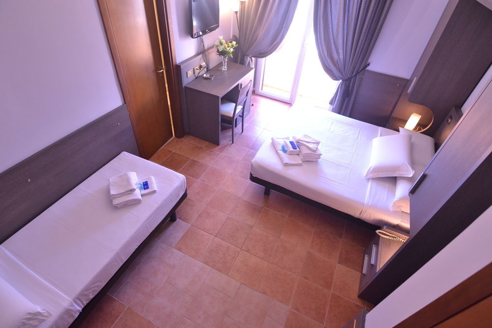 Hotel Mirti روما المظهر الخارجي الصورة